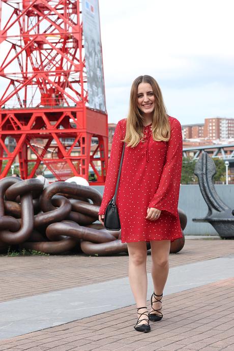 Vestido rojo... ¡y con lunares!