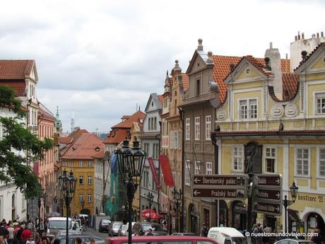 Praga; la Catedral de San Vito y Malá Strana