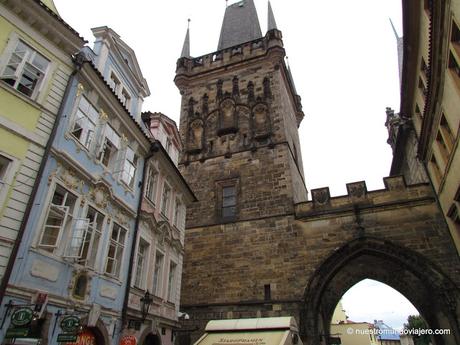 Praga; la Catedral de San Vito y Malá Strana