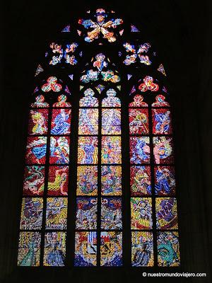 Praga; la Catedral de San Vito y Malá Strana