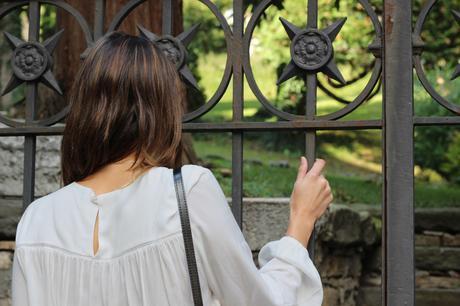 jeans rotos blusa blanca blog moda bergamo