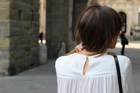 jeans rotos blusa blanca blog moda bergamo