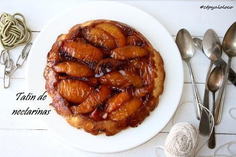 Tarta tatín de nectarinas