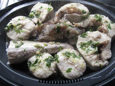 Merluza en salsa de piquillos