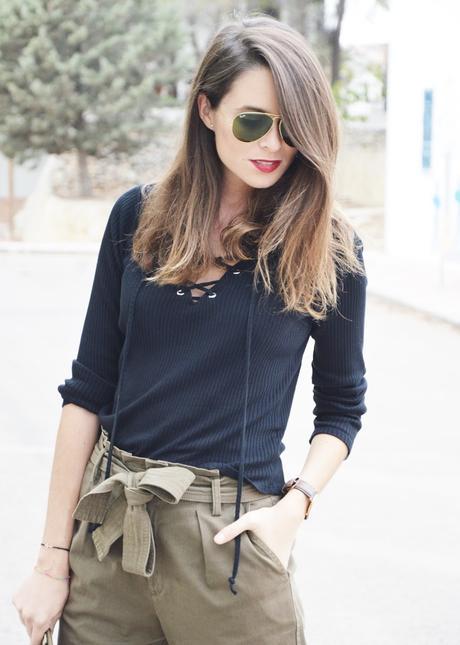 KHAKI & BLACK