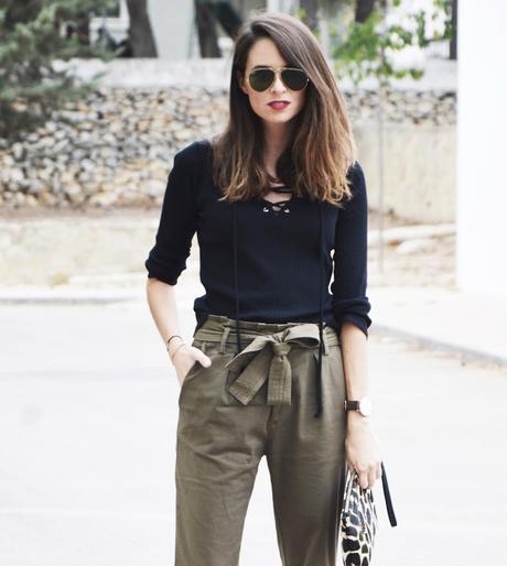 KHAKI & BLACK