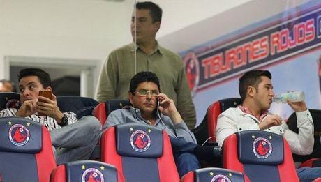 Yunes quiere sacar a Tiburones de Veracruz Yunes quiere sacar a Tiburones de Veracruz