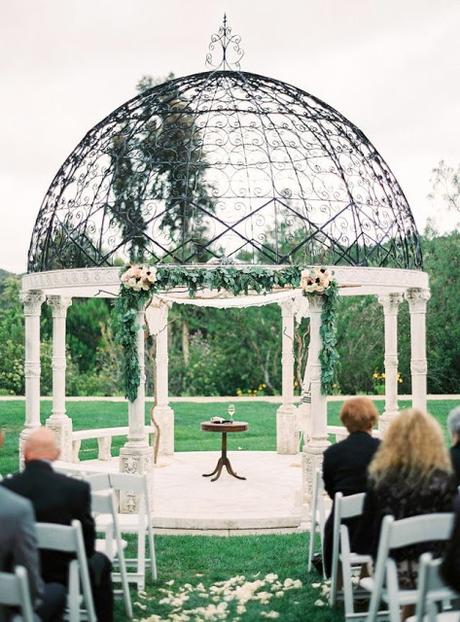 Celebra tu enlace en una glorieta - Foto: Pinterest