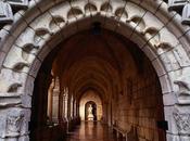 ¿Qué hace claustro segoviano Miami Beach?