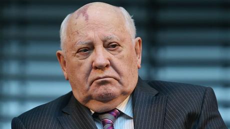 141108181424_former_soviet_leader_mikhail_gorbachev_640x360_getty_nocredit