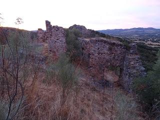 Castillo de Mayorga, en San Vicente de Alcántara: álbum fotográfico