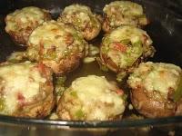 Champiñones rellenos gratinados