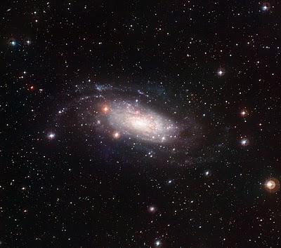 NGC 3621: Una galaxia inusual en Hydra