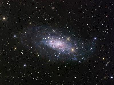 NGC 3621: Una galaxia inusual en Hydra
