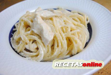 Pasta Alfredo con pollo - Recetas de cocina RECETASonline Pasta Alfredo con pollo - Recetas de cocina RECETASonline