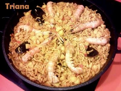 Fideua de pescado y marisco