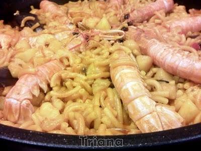 Fideua de pescado y marisco