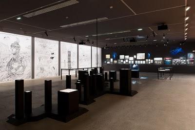 MOEBIUS TRANSE-FORME: Increíble exhibición en París