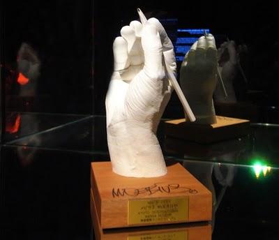 MOEBIUS TRANSE-FORME: Increíble exhibición en París