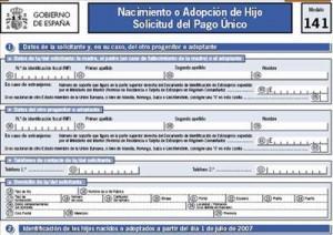 cheque bebe 300x212 Adiós al cheque bebé