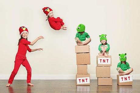 Jason Lee y sus hijas en Angry Birds