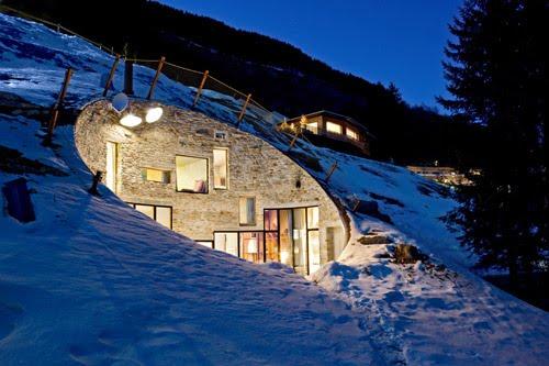 VILLA VALS _VIVIR EN LAS LADERAS DE LOS ALPES