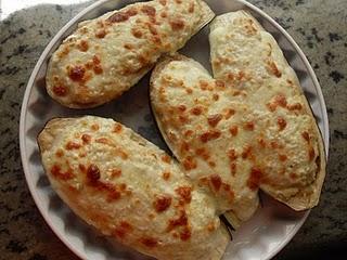 BERENJENAS RELLENAS DE PAVO Y QUESO