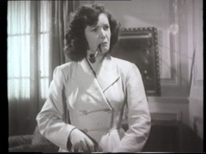 Producciones La Codorniz: Habitación para tres, humorismo español de vanguardia. Elogio a la vida excéntrica, el talento de Tono y los Celuloides rancios