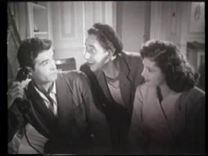 Producciones La Codorniz: Habitación para tres, humorismo español de vanguardia. Elogio a la vida excéntrica, el talento de Tono y los Celuloides rancios