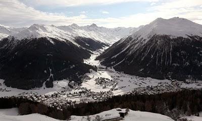 Cumbre de Davos: una vista irreal desde la montaña