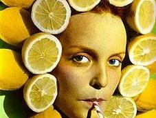 Ouka Leele: Cómo exprimir gotas limón sobre cabello tortugas