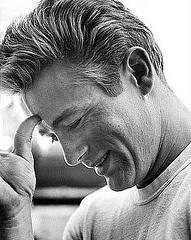 James Dean, 80 años del eterno rebelde‎.