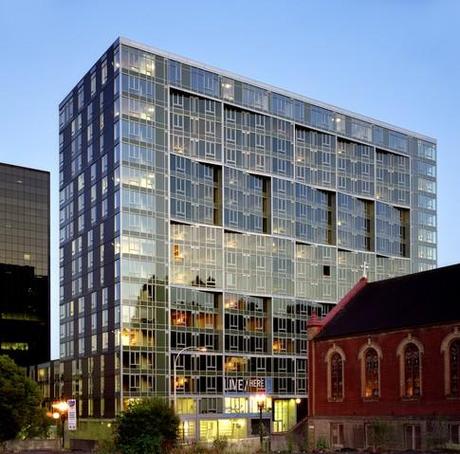 Edificio Cyan / THA Architecture Inc. & GBD Architects Edificio Cyan / THA Architecture Inc. & GBD Architects