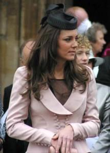 003middletonmos 468x65211 215x300 Kate Middleton, una princesa moderna