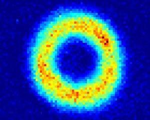 bec1 Átomos ultrafríos en un circuito láser