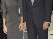 Dña. Letizia visita Cadena Cope repite cuarta vestidos favoritos, diseño gris Felipe Varela