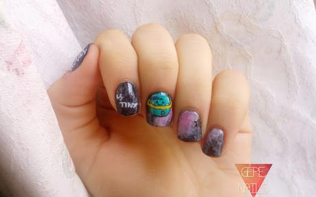FREE HAND NAIL ART