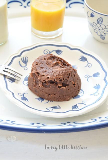 Mugcake de plátano, chocolate y crema de cacahuete Mugcake de plátano, chocolate y crema de cacahuete