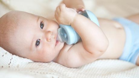 Los bebés con cabeza grande son más inteligentes