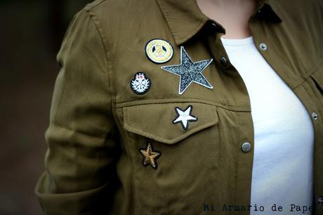 Outfit: Ideas para Vestir una Sobrecamisa Verde Militar