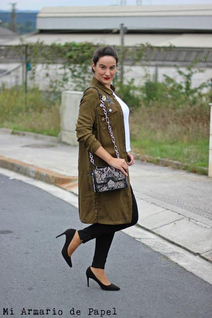 Outfit: Ideas para Vestir una Sobrecamisa Verde Militar