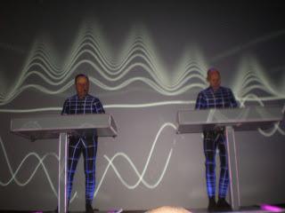 Concierto Kraftwerk (The Catalogue - 2. Radio-Activity). Museo Guggenheim - Bilbao (08-10-2016)