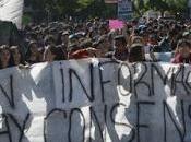 Estudiantes marcharon contra reforma secundarias