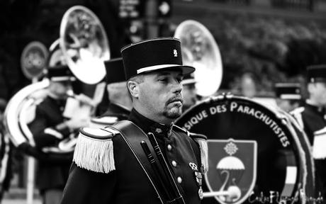 Retrato en Blanco y Negro de integrante banda Militar Francesa