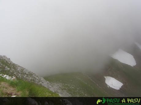 Vista de la collada entre el Torres y Valverde