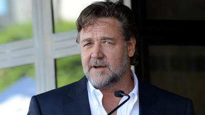 Russell Crowe, amenazado por una rapera