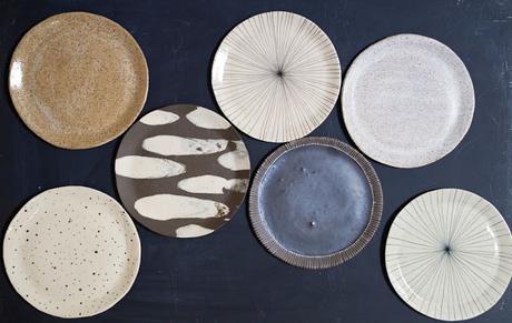 Decorar paredes con platos