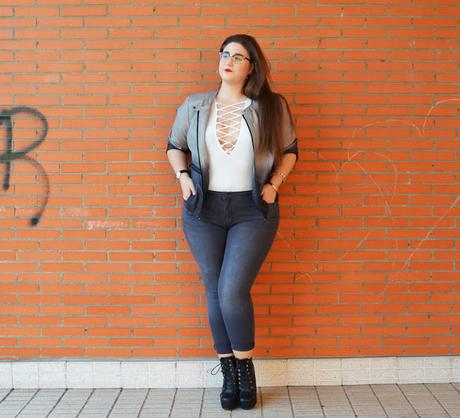 Outfit of the day ~ Body & Degradé en tonos grises - Curvy Girl