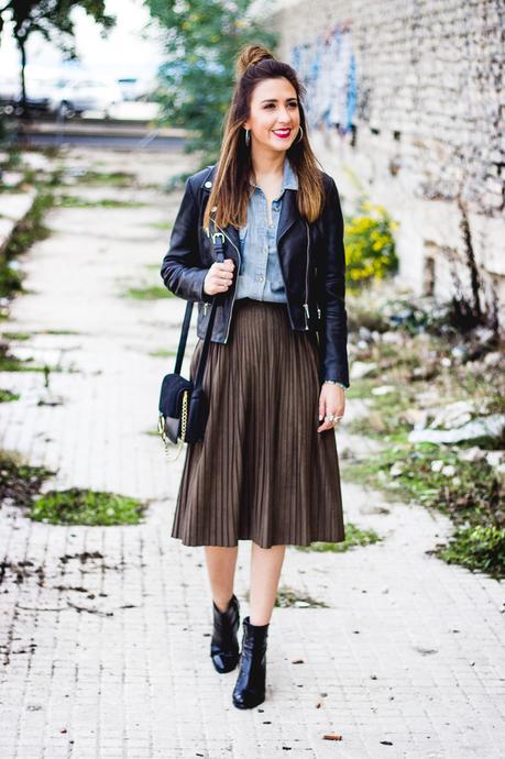 KHAKI MIDI SKIRT