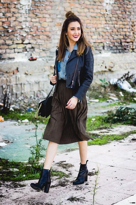 KHAKI MIDI SKIRT